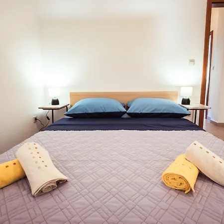 Marinus Apartment Blace