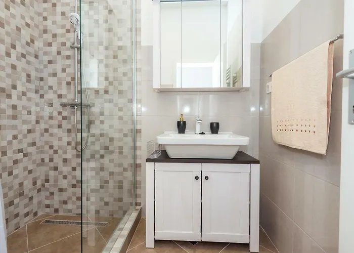 Marinus Apartment Blace